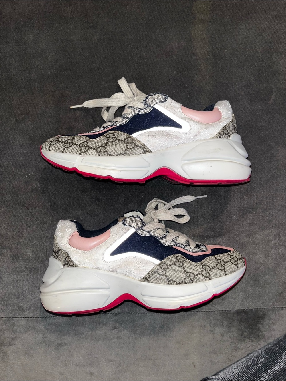 Gucci Beige Monogram Sneakers with Pink and Navy Accents - Picture 3 of 4